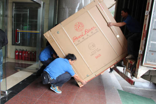 威远钢琴贵重工艺品无忧运